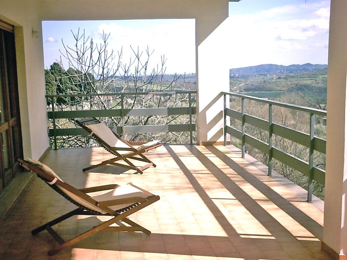 B&B Hollywood Olivadi Extérieur photo